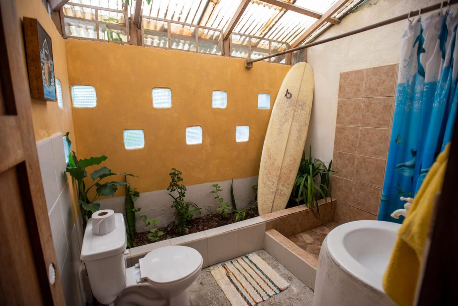 La Casa Mompiche Hotel Екстериор снимка